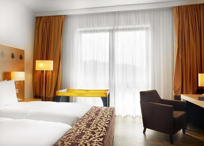 אתר נופש Radisson Blu 5*